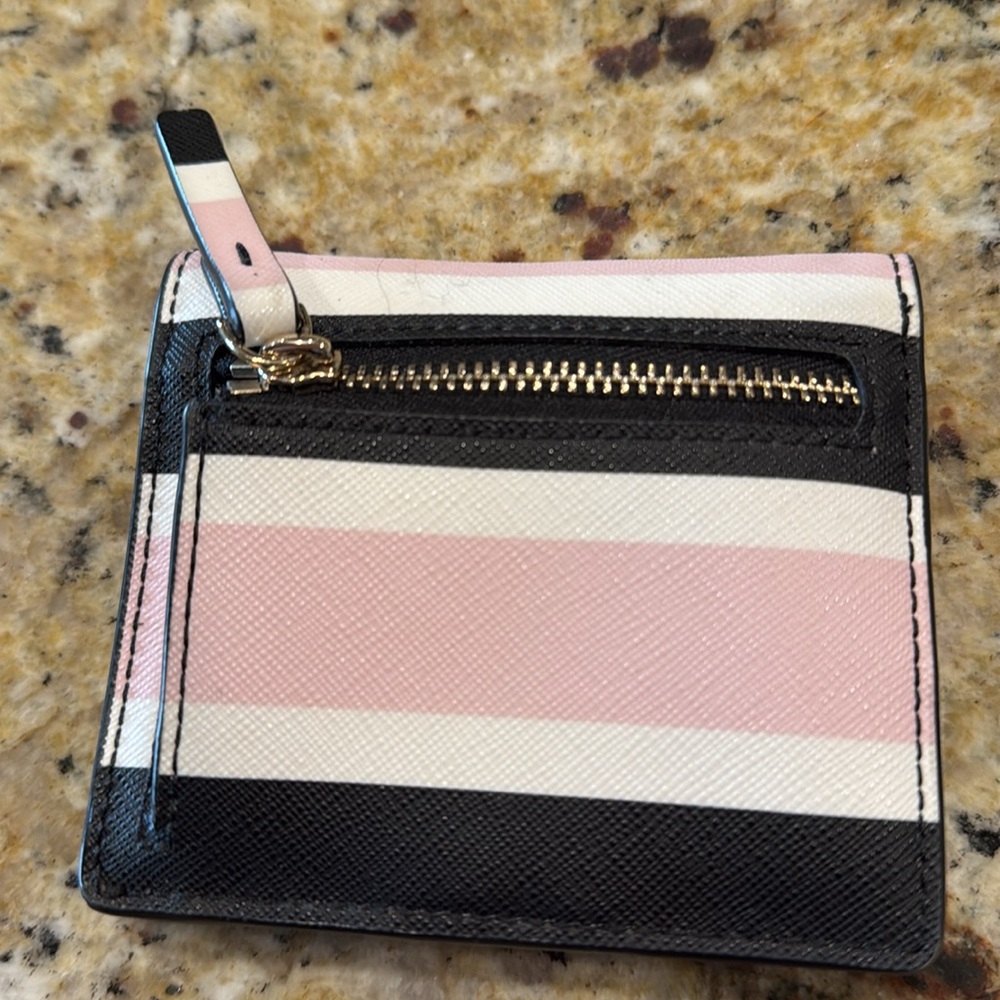Kate Spade Wallet - Picture 4 of 4